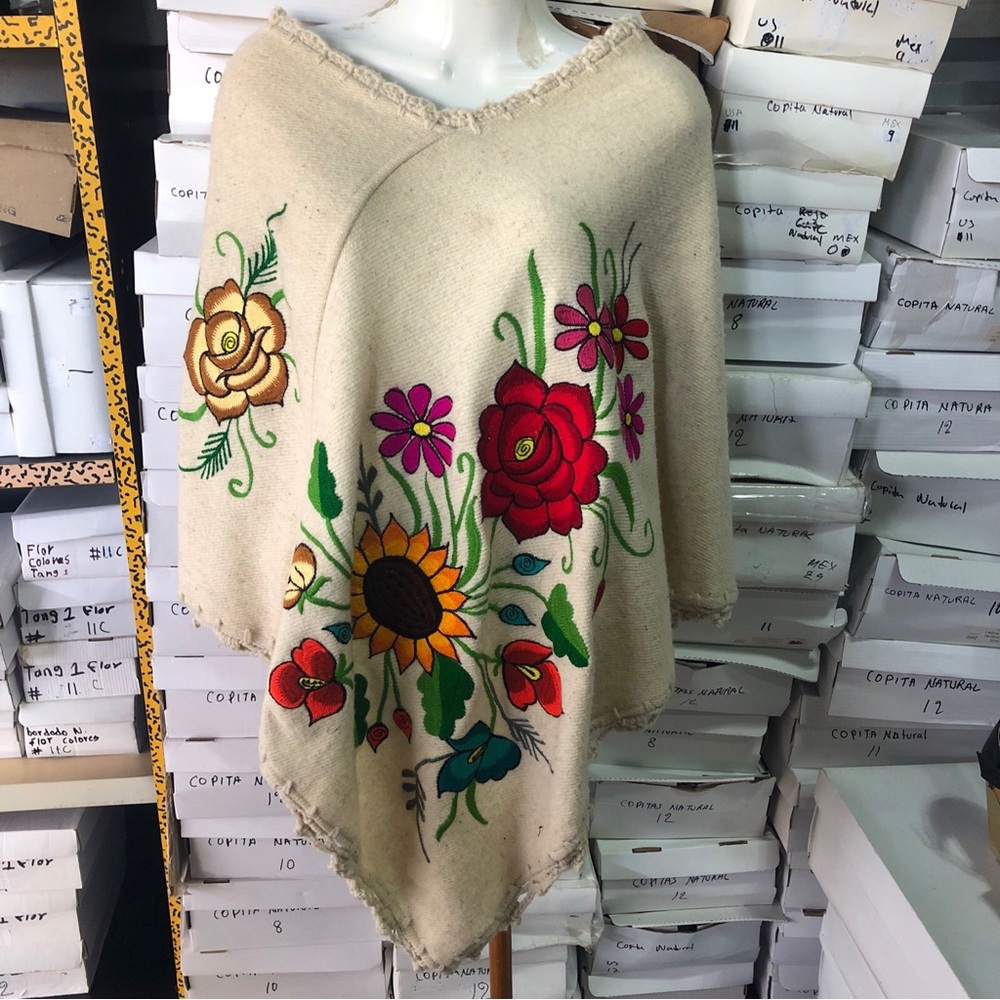 Mexican poncho for woman new condition